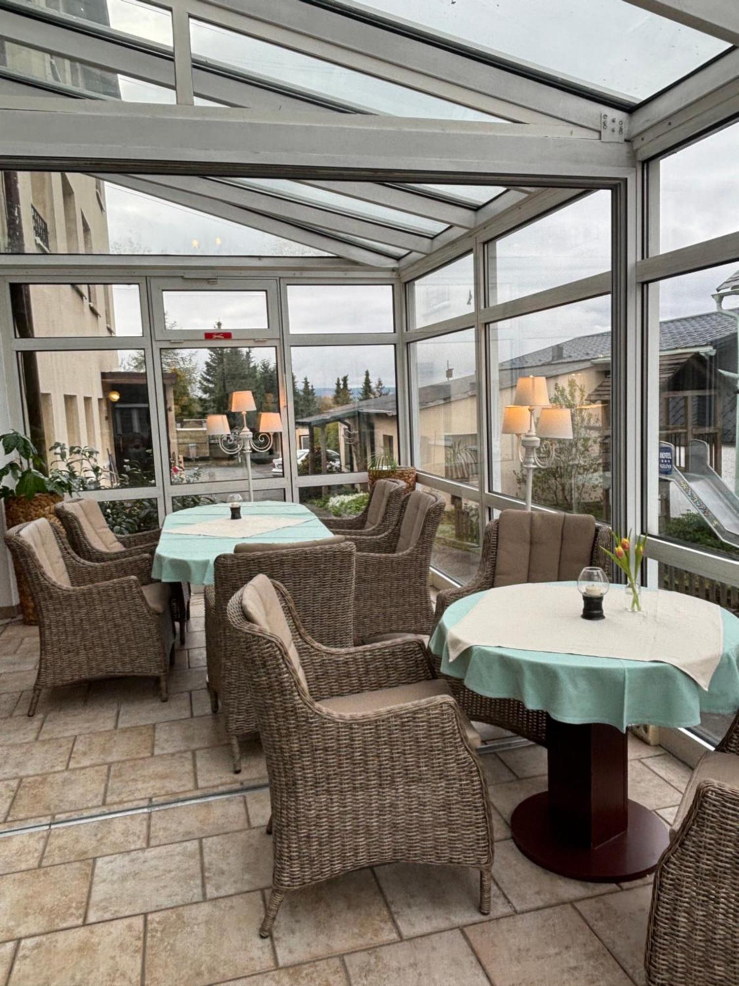 Hotel Burghof Oberweißbach Екстериор снимка