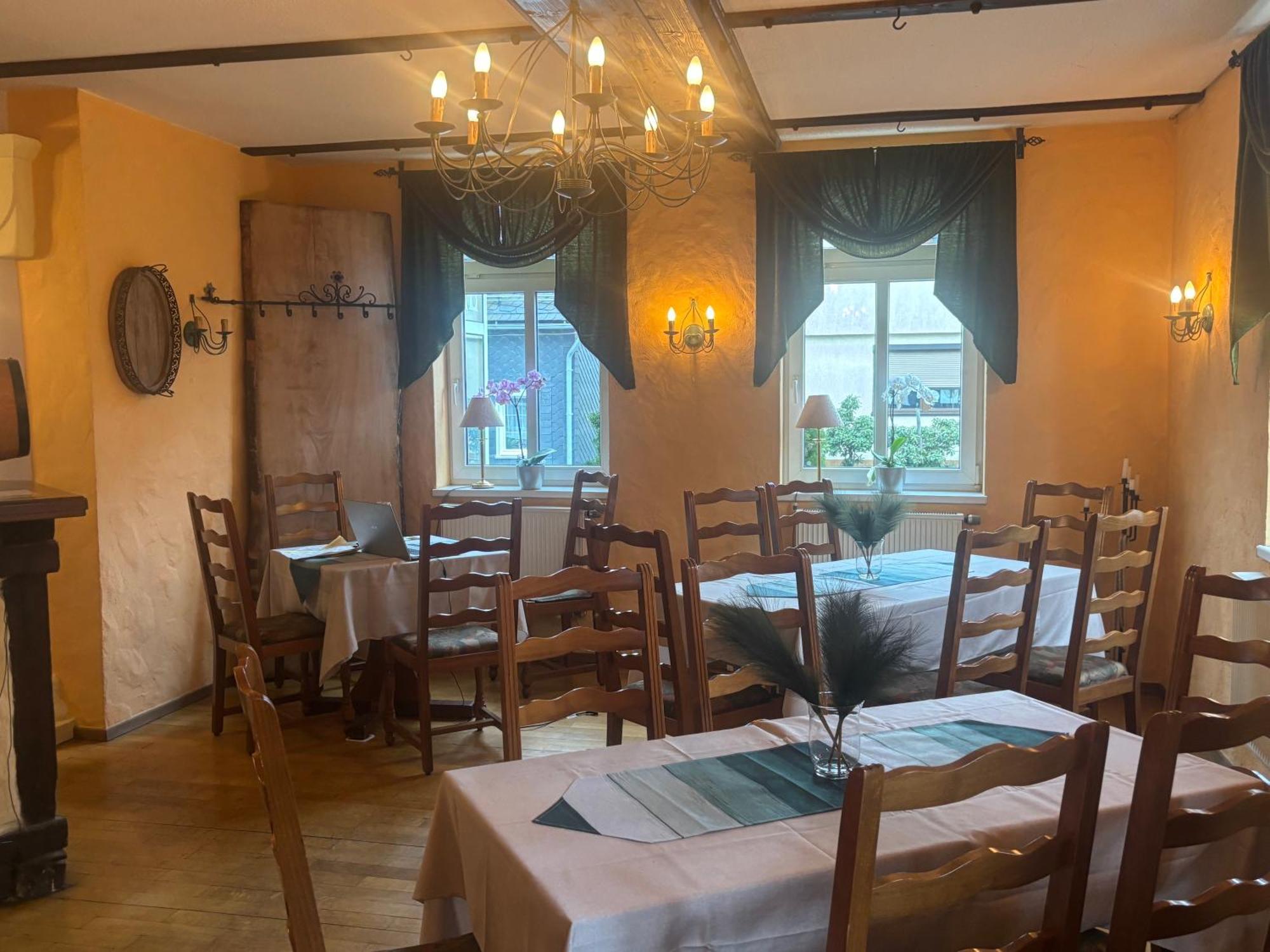 Hotel Burghof Oberweißbach Екстериор снимка