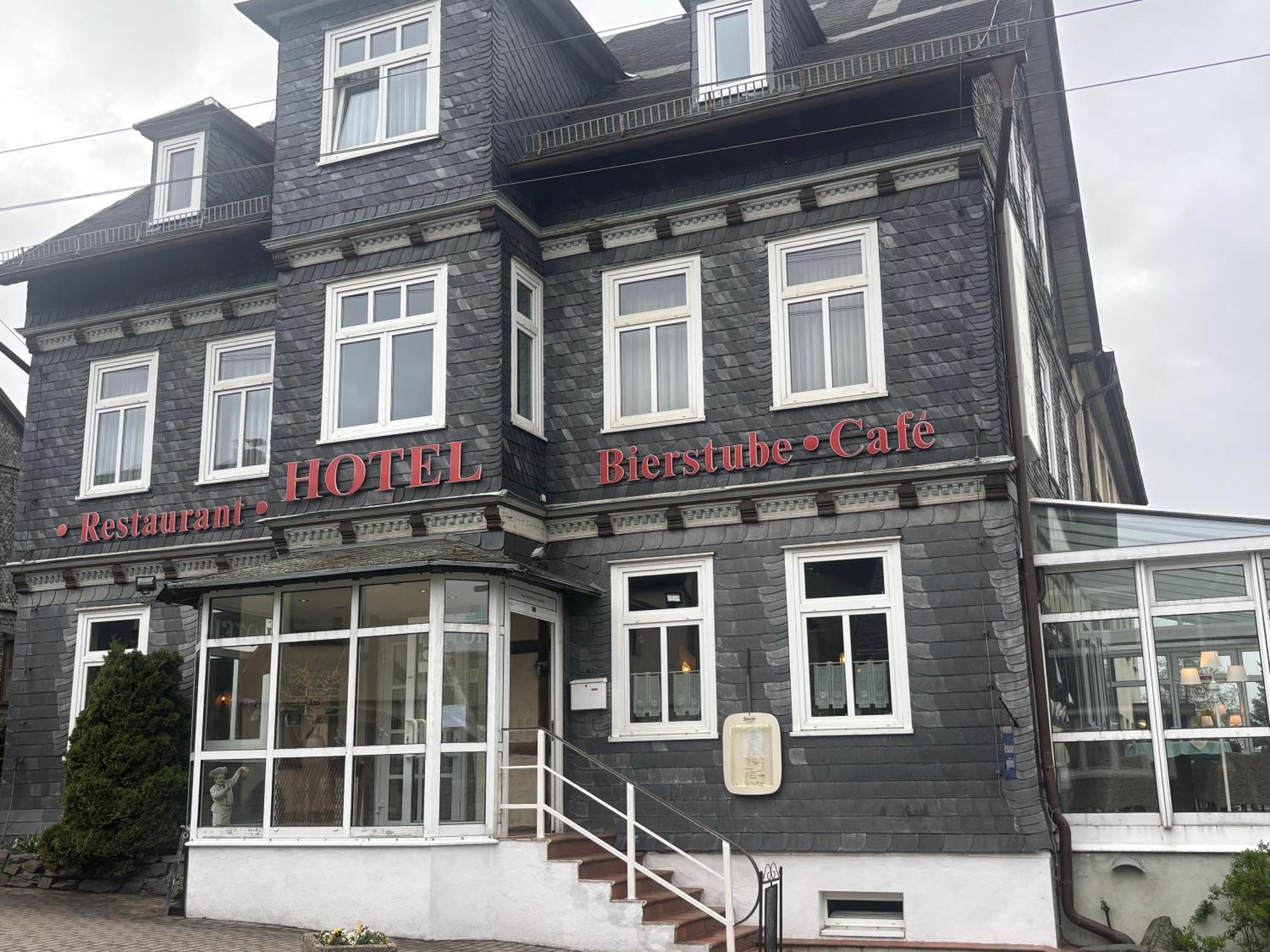 Hotel Burghof Oberweißbach Екстериор снимка