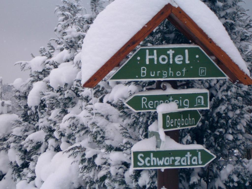 Hotel Burghof Oberweißbach Стая снимка