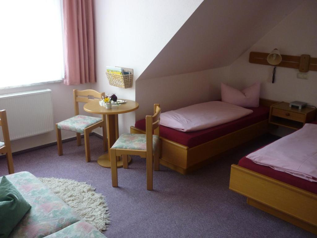 Hotel Burghof Oberweißbach Стая снимка